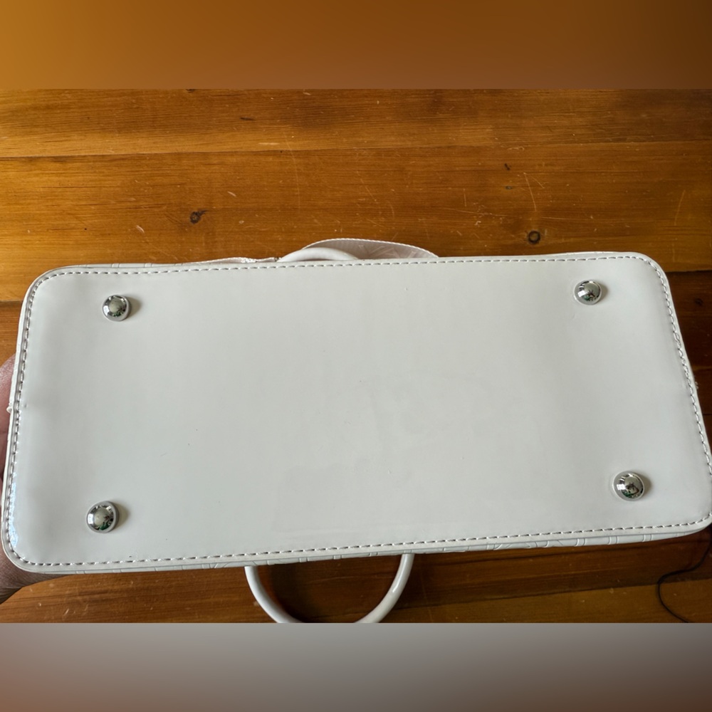 Valentino Cream Satchel with Structured Design and Silver Hardware - Picture 4 of 8
